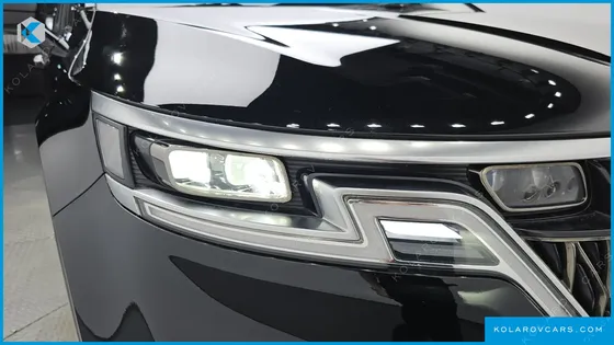 KIA CARNIVAL 9-SEATER SIGNATURE