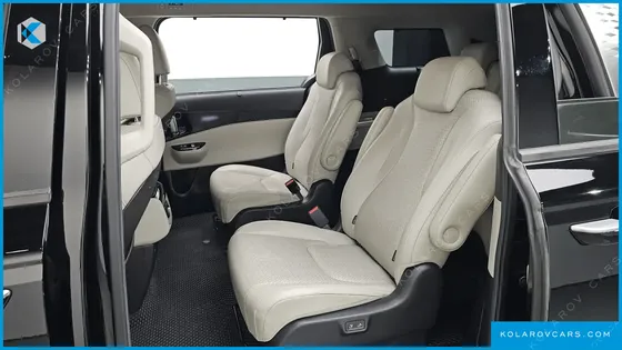 KIA CARNIVAL 9-SEATER SIGNATURE
