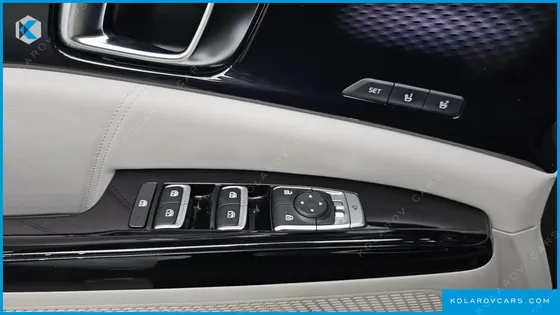 KIA CARNIVAL 9-SEATER SIGNATURE