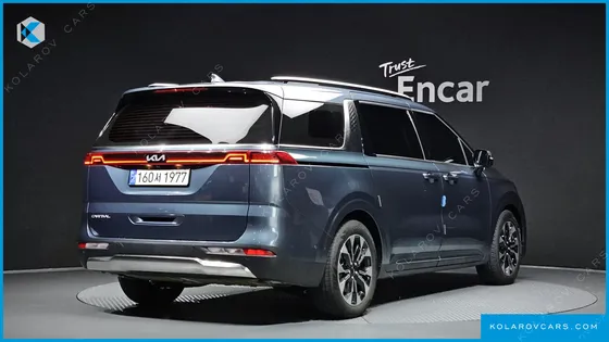 KIA CARNIVAL GASOLINE 7-SEATER SIGNATURE