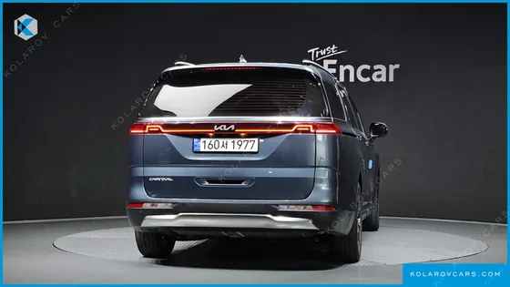 KIA CARNIVAL GASOLINE 7-SEATER SIGNATURE