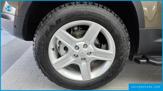 LAND ROVER DEFENDER 110 D250 SE