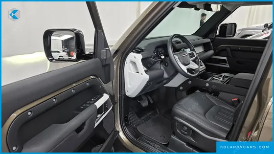 LAND ROVER DEFENDER 110 D250 SE