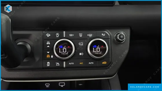 LAND ROVER DEFENDER 110 D250 SE