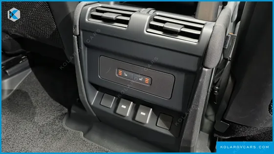 LAND ROVER DEFENDER 110 D250 SE