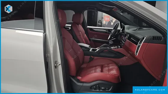 PORSCHE CAYENNE 3.0 PLATINUM EDITION