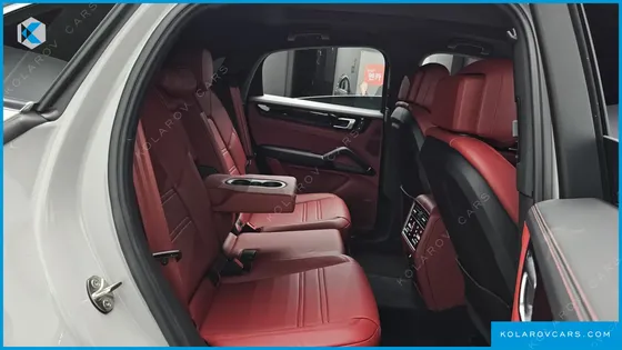 PORSCHE CAYENNE 3.0 PLATINUM EDITION