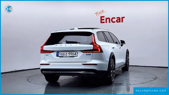 VOLVO V60 B5 ULTIMATE AWD