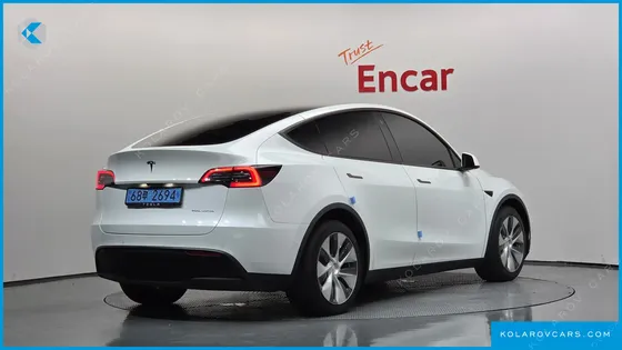 TESLA MODEL Y LONG RANGE AWD