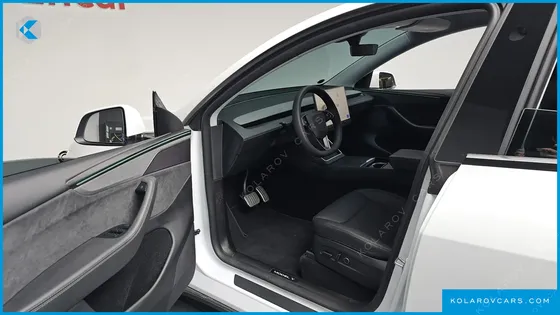 TESLA MODEL Y LONG RANGE AWD