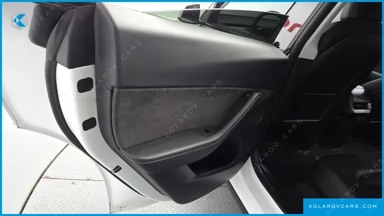 TESLA MODEL Y STANDARD RANGE RWD
