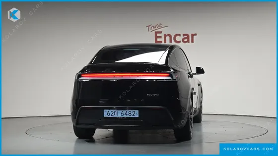 TESLA MODEL Y LONG RANGE AWD