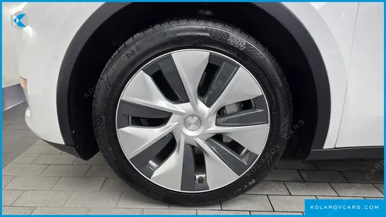 TESLA MODEL Y LONG RANGE AWD
