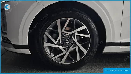HYUNDAI GRANDEUR PREMIUM