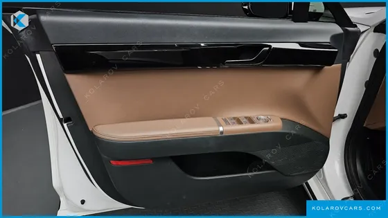HYUNDAI GRANDEUR PREMIUM