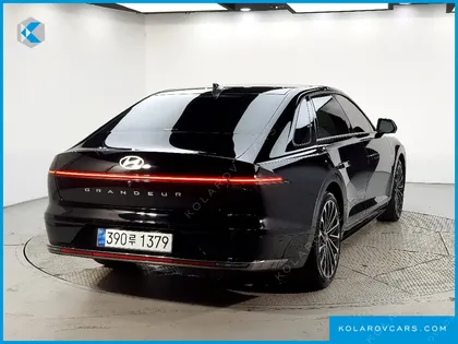 HYUNDAI GRANDEUR CALLIGRAPHY