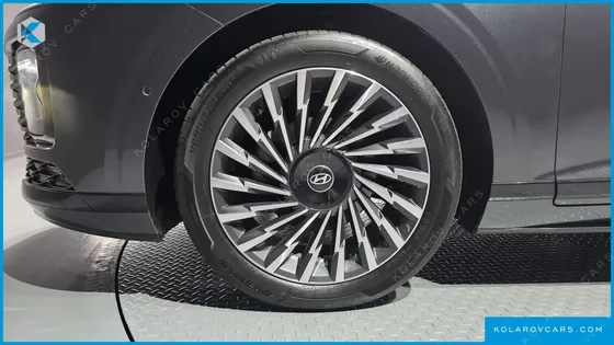 HYUNDAI GRANDEUR CALLIGRAPHY