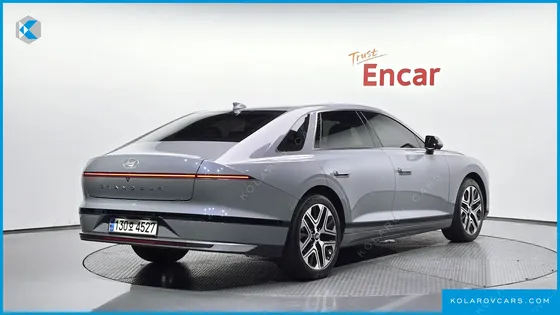 HYUNDAI GRANDEUR PREMIUM