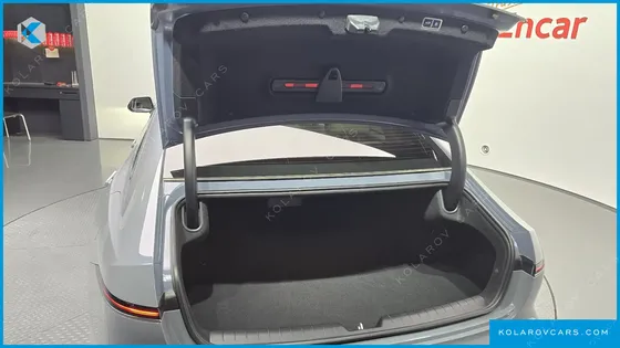 HYUNDAI GRANDEUR PREMIUM