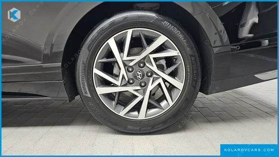 HYUNDAI GRANDEUR EXCLUSIVE