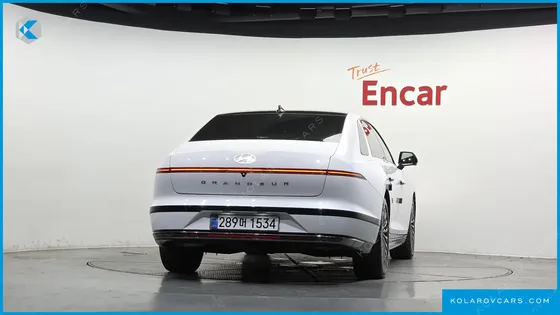 HYUNDAI GRANDEUR CALLIGRAPHY