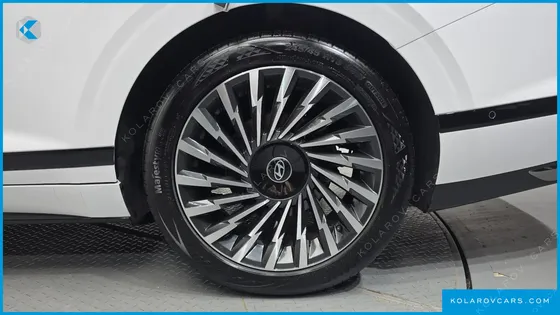 HYUNDAI GRANDEUR CALLIGRAPHY