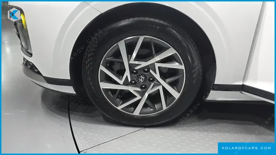 HYUNDAI GRANDEUR 2,5 GASOLINE 2WD