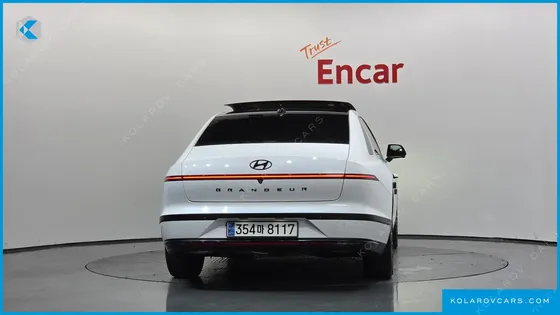 HYUNDAI GRANDEUR CALLIGRAPHY