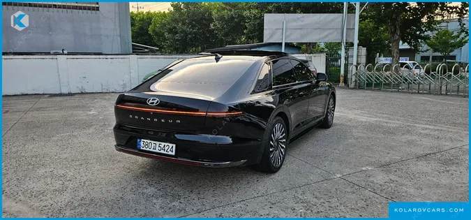 HYUNDAI GRANDEUR CALLIGRAPHY