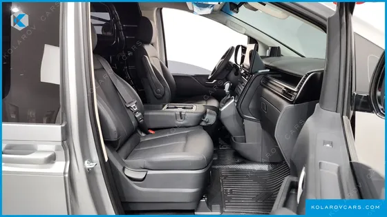 HYUNDAI STARIA L3.5 CARGO 3-SEATER