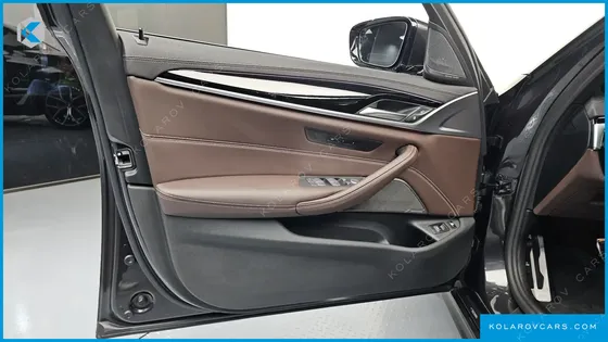 BMW 5 SERIES 530E M SPORT