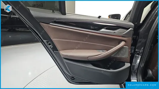 BMW 5 SERIES 530E M SPORT