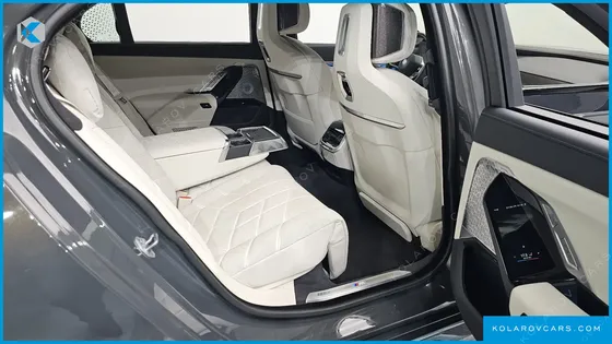 BMW I7 M70 XDRIVE M PERFORMANCE