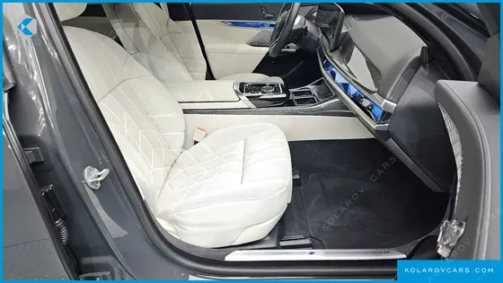 BMW I7 M70 XDRIVE M PERFORMANCE