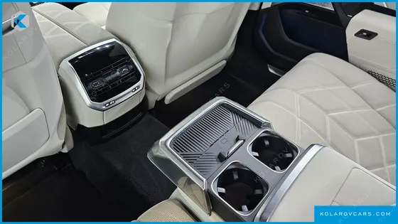 BMW I7 M70 XDRIVE M PERFORMANCE
