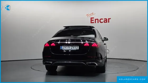 MERCEDES E-CLASS E300 4MATIC AMG LINE