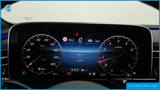 MERCEDES E-CLASS E300 4MATIC AMG LINE