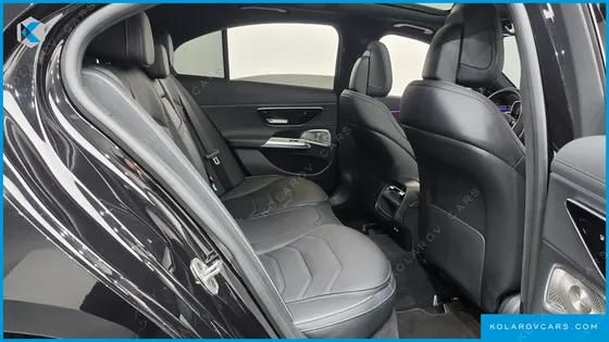MERCEDES E-CLASS E300 4MATIC AMG LINE
