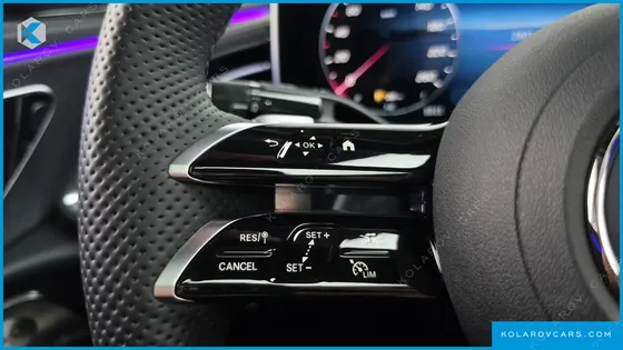 MERCEDES E-CLASS E300 4MATIC AMG LINE