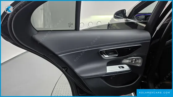 MERCEDES E-CLASS E300 4MATIC AMG LINE