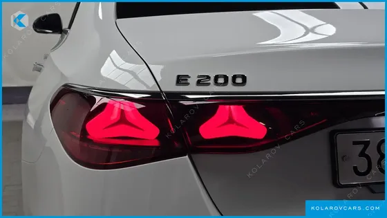 MERCEDES E-CLASS E200 AVANTGARDE