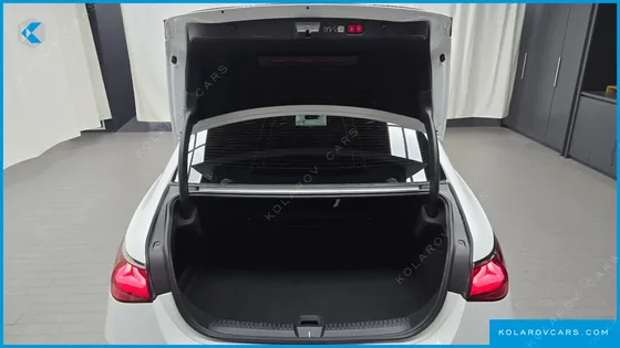 MERCEDES E-CLASS E200 AVANTGARDE