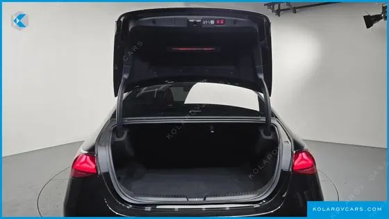 MERCEDES E-CLASS E200 AVANTGARDE