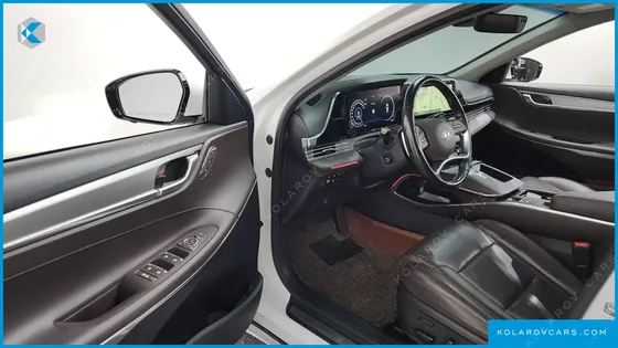 HYUNDAI GRANDEUR 3.0 LPI RENT CAR