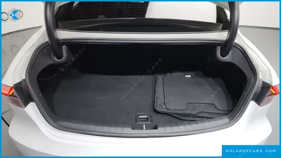 HYUNDAI GRANDEUR 3.0 LPI RENT CAR