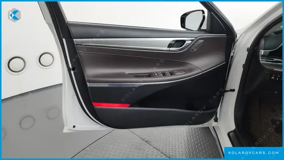 HYUNDAI GRANDEUR 3.0 LPI RENT CAR