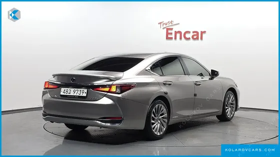 LEXUS ES LUXURY PLUS
