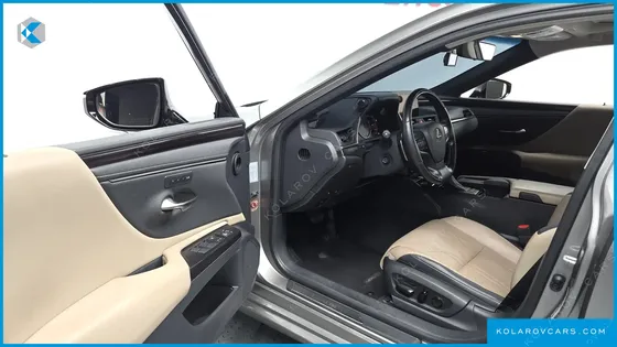 LEXUS ES LUXURY PLUS