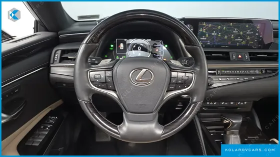 LEXUS ES LUXURY PLUS