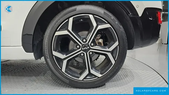KIA NIRO SIGNATURE